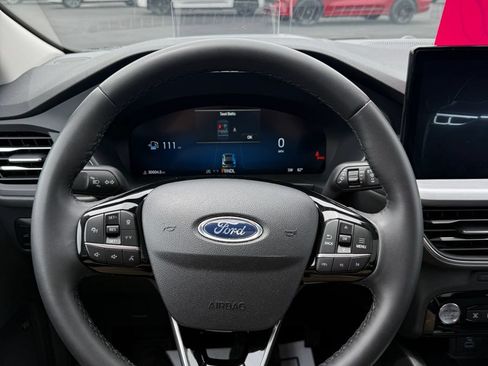 Used 2023 Ford Escape Platinum w/ Premium Technology Package AWD/4WD image 13