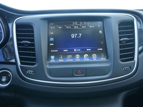 Used 2015 Chrysler 200 C w/ Navigation & Sound Group I image 29