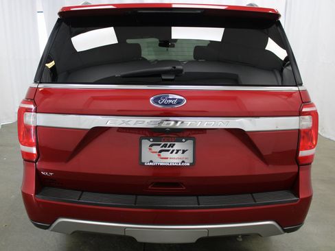 Used 2020 Ford Expedition XLT image 7