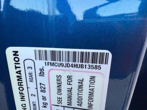 Used 2017 Ford Escape Titanium w/ Equipment Group 301A AWD/4WD image 16