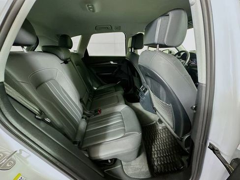 Used 2023 Audi Q5 2.0T Premium w/ Convenience Package image 26