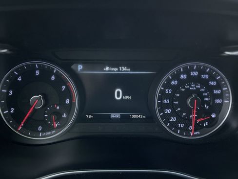 Used 2019 Genesis G70 3.3T Advanced image 19