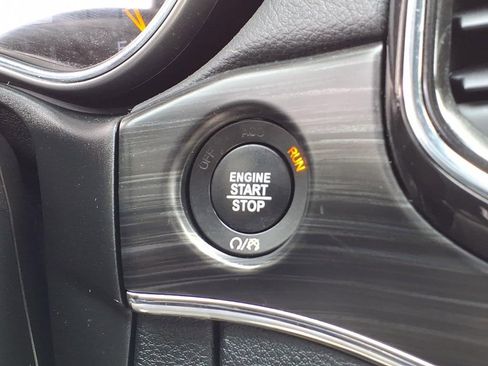 Used 2022 Jeep Grand Cherokee Limited image 30