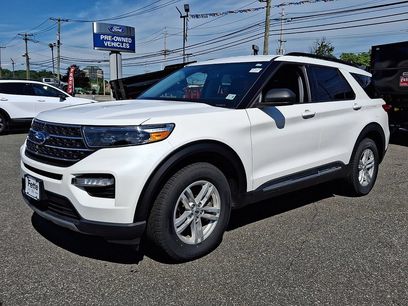 Certified 2023 Ford Explorer XLT w/ Equipment Group 202A