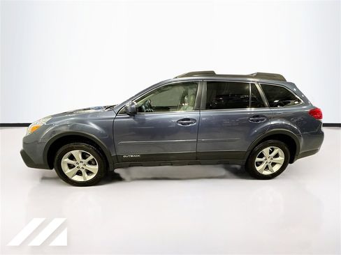Used 2013 Subaru Outback 2.5i Limited w/ Moonroof Pkg image 8