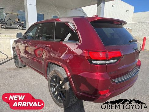 Used 2018 Jeep Grand Cherokee Altitude image 13