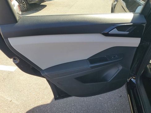 New 2026 Volkswagen Taos S image 8