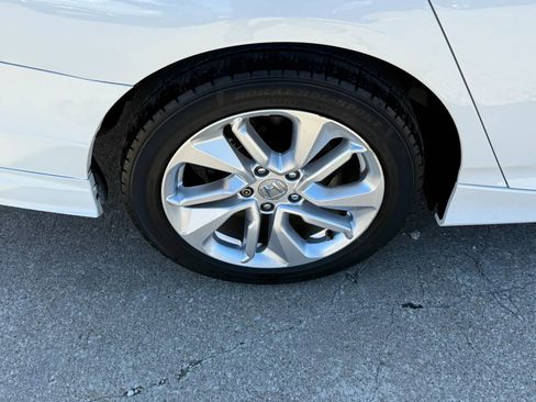 Used 2018 Honda Accord LX image 37