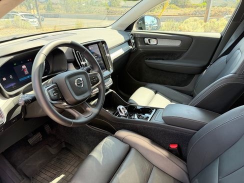 Used 2026 Volvo XC40 B5 Plus w/ Protection Package Premier AWD/4WD image 20