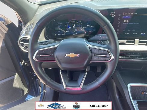 Used 2025 Chevrolet Equinox LT w/ Convenience Package II AWD/4WD image 13
