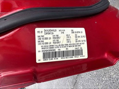 Used 2006 Chrysler Pacifica Touring FWD image 3