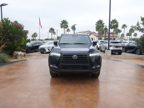 Used 2025 Lexus GX 550 image 7