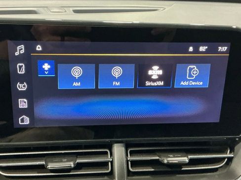 Used 2025 Chevrolet Trax LT w/ LT Convenience Package FWD image 25