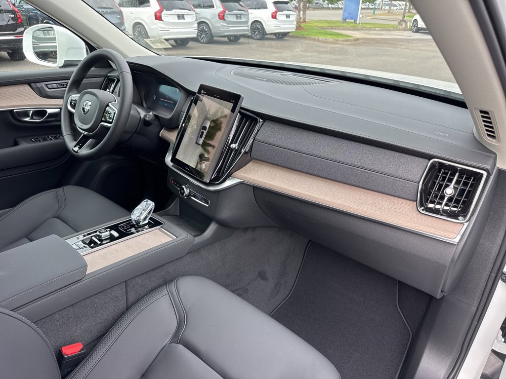 New 2026 Volvo XC90 T8 Plus w/ Protection Package AWD/4WD image 20