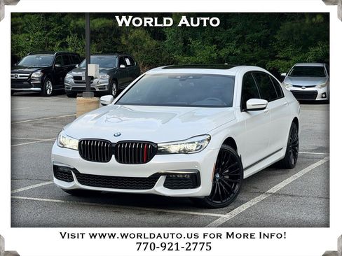 Used 2019 BMW 740i w/ M Sport Package RWD image 1