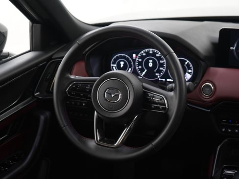 Certified 2025 MAZDA CX-70 Plug-In Hybrid w/ Premium Plus AWD/4WD image 14