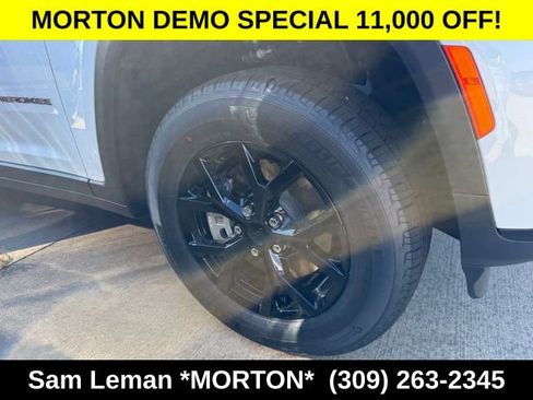 New 2025 Jeep Grand Cherokee L Altitude image 4