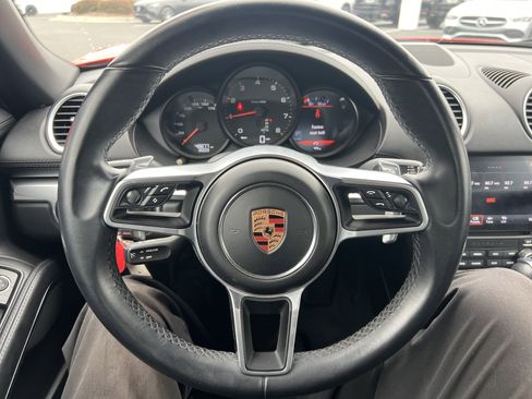 Used 2019 Porsche 718 Boxster image 18
