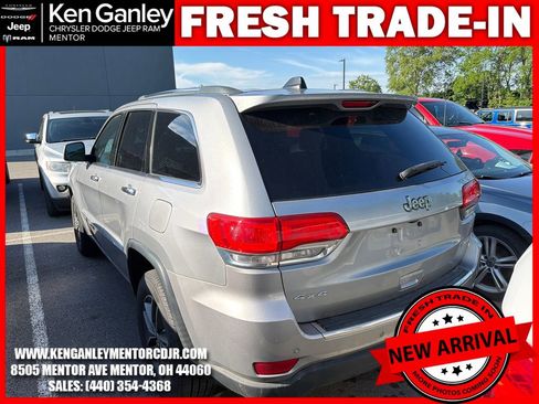Used 2017 Jeep Grand Cherokee Limited AWD/4WD image 8