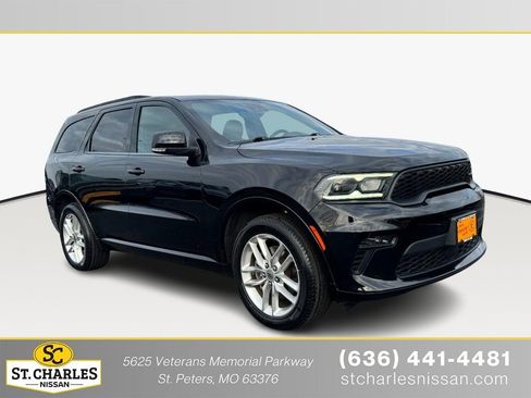 Used 2023 Dodge Durango GT image 1