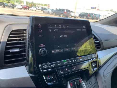 Used 2023 Honda Odyssey Sport image 24