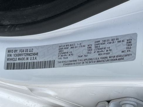 Used 2024 RAM 1500 Big Horn AWD/4WD image 30