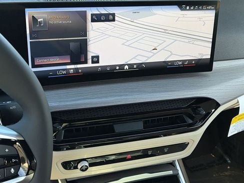 New 2026 BMW 430i Convertible w/ Convenience Package RWD image 21