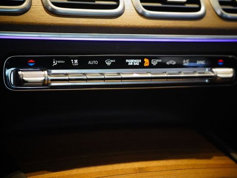 Used 2025 Mercedes-Benz GLE 450 GLE 450 image 26