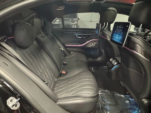 Used 2024 Mercedes-Benz S 63 AMG S w/ Carbon Fiber Exterior Package image 65