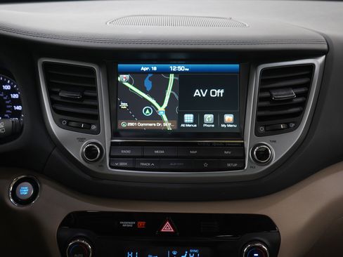 Used 2018 Hyundai Tucson Limited w/ Ultimate Package 02 image 15