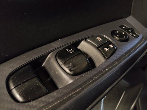 Used 2024 Nissan Sentra SV w/ Trunk Package image 27