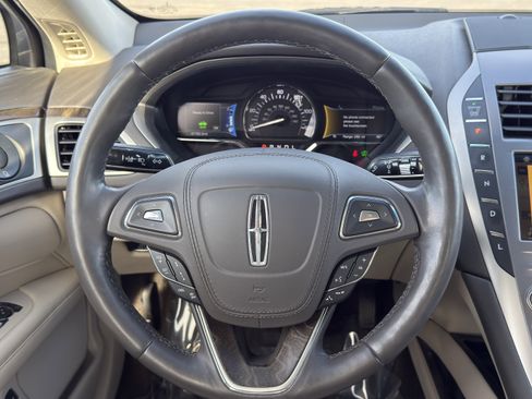 Used 2019 Lincoln MKZ Reserve image 30