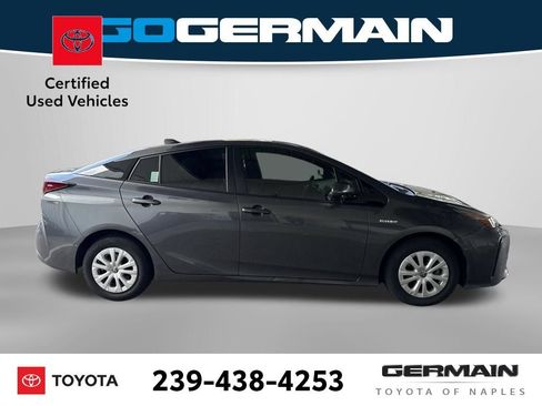 Used 2020 Toyota Prius LE FWD image 7