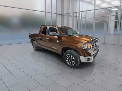Used 2017 Toyota Tundra Limited image 2