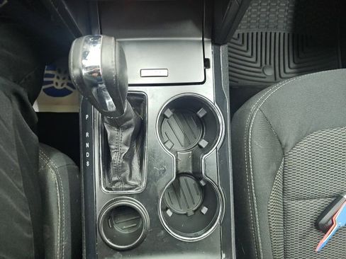 Used 2018 Ford Explorer XLT image 22