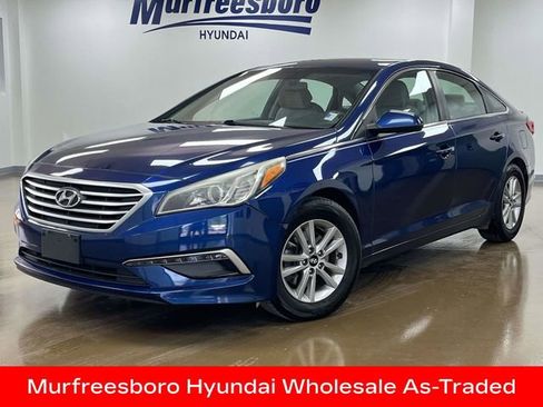 Used 2015 Hyundai Sonata SE image 1