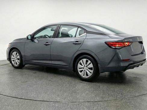 Used 2025 Nissan Sentra S image 6