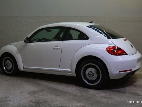 Used 2012 Volkswagen Beetle 2.5 image 24