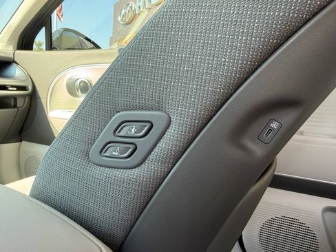 Certified 2026 Hyundai Ioniq 9 SE AWD/4WD image 21