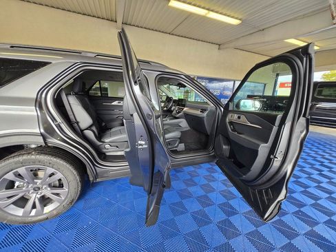 New 2026 Ford Explorer Active w/ Active Comfort Package image 30