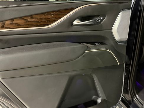Certified 2023 Cadillac Escalade Sport Platinum w/ LPO, ONYX Package AWD/4WD image 40