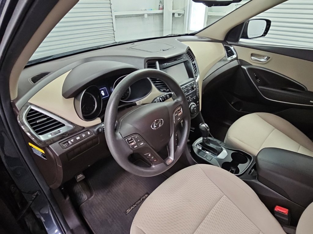 Used 2017 Hyundai Santa Fe Sport FWD image 12