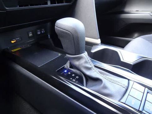 Used 2025 Toyota Camry LE FWD image 27