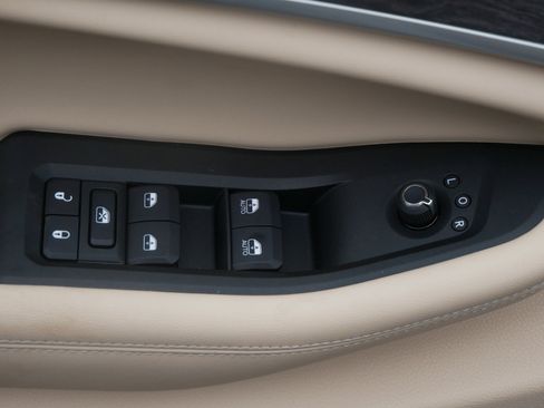 New 2025 Jeep Grand Cherokee L Limited w/ Luxury Tech Group II image 13