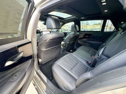 Used 2024 Lexus LS 500 AWD w/ Luxury Package image 33