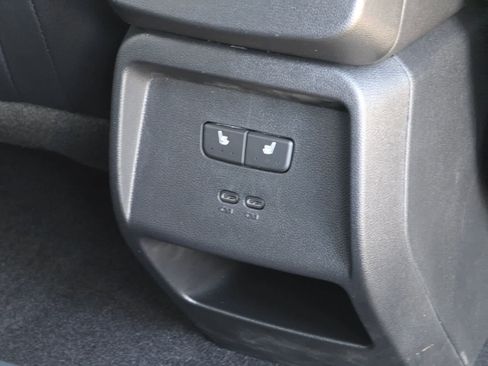 Used 2026 Chevrolet Equinox EV LT w/ Convenience Package II AWD/4WD image 16