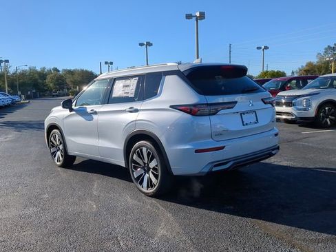 New 2026 Mitsubishi Outlander SEL FWD image 8