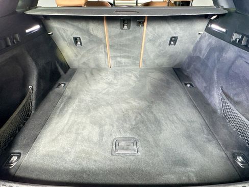 Used 2021 Audi e-tron Premium w/ Convenience Plus Package image 25