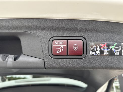 Certified 2026 Mercedes-Benz GLE 450 4MATIC image 19