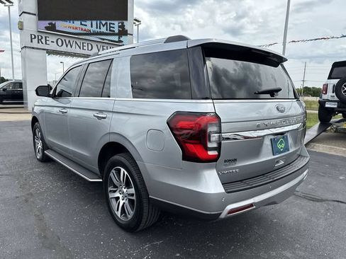 Used 2023 Ford Expedition Limited AWD/4WD image 3